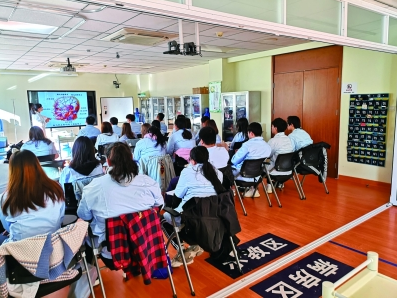 北京劳动保障职业学院扎实开展主题教育